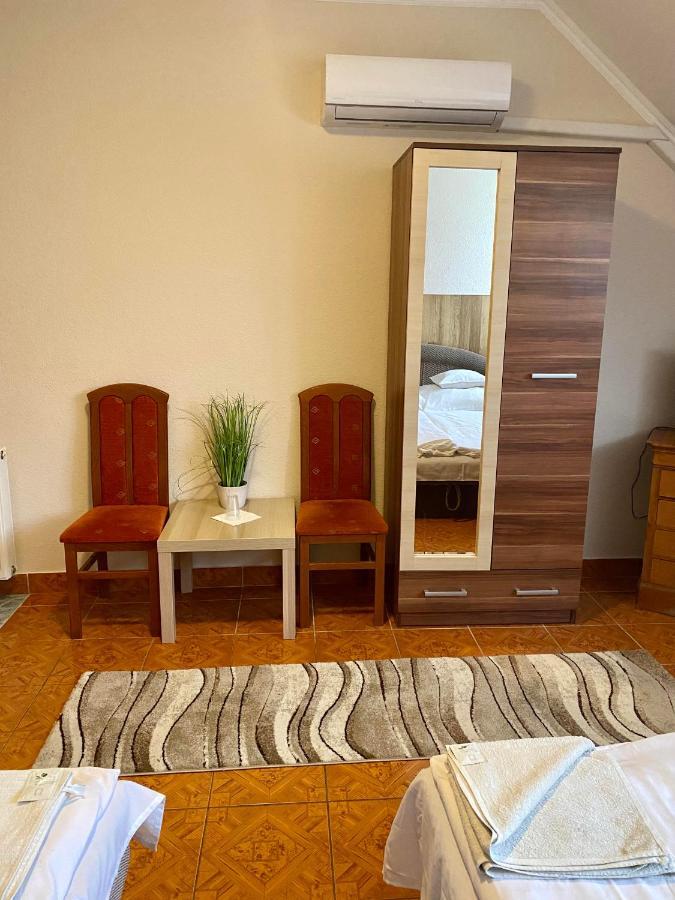 Motel Muskátli Panzió és étterem Újhartyán