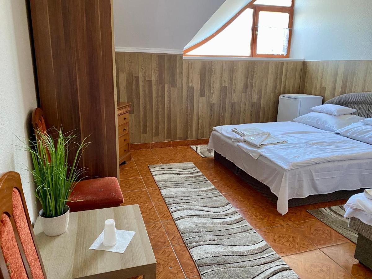 Muskátli Panzió és étterem Motel *
